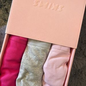 New SKIMS women’s 3 set briefs